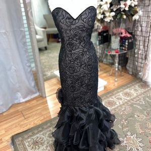 Tina di Martina Style 1423X Size 12 Black Color Dress